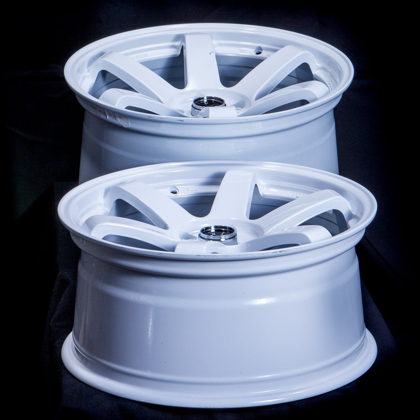 JNC014 White
